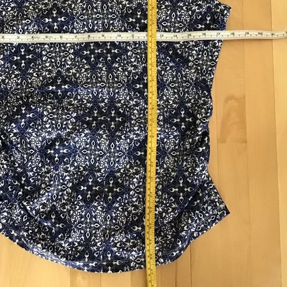 Spanner Rouched Sides Top - Picture 2 of 4